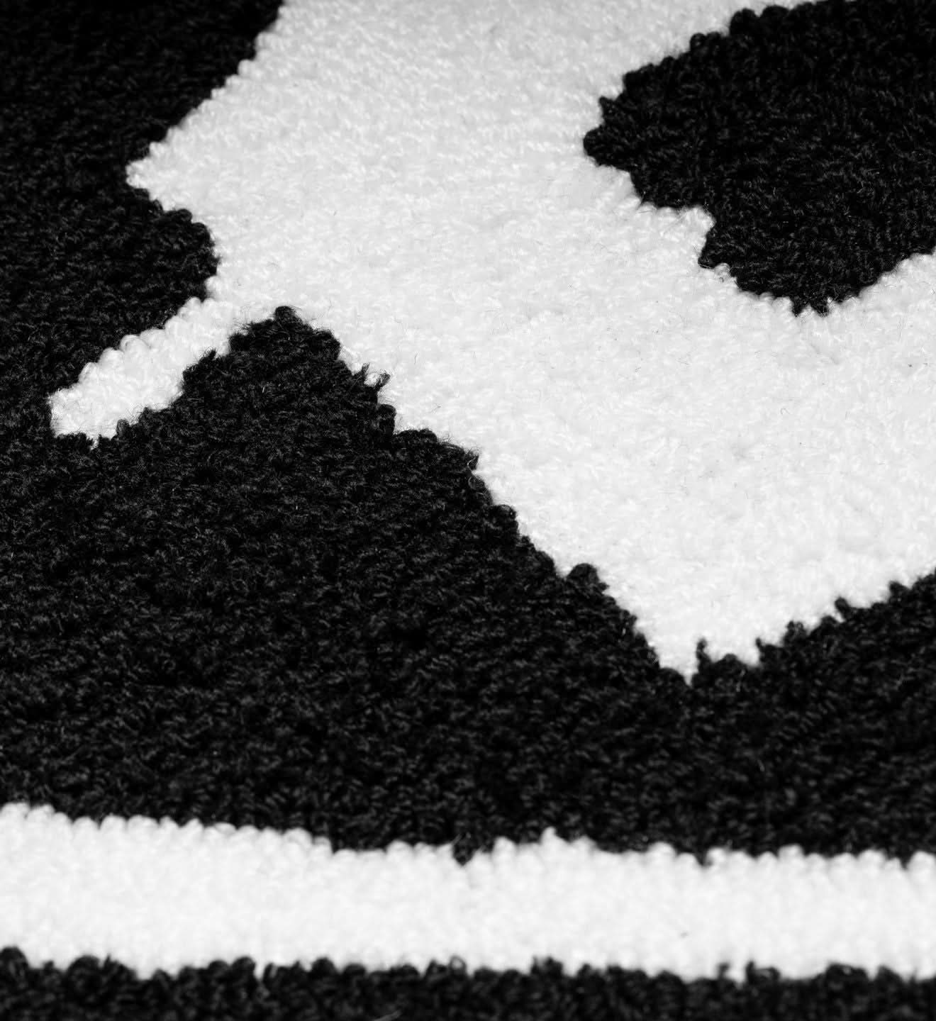 BOLT FLOOR MAT -