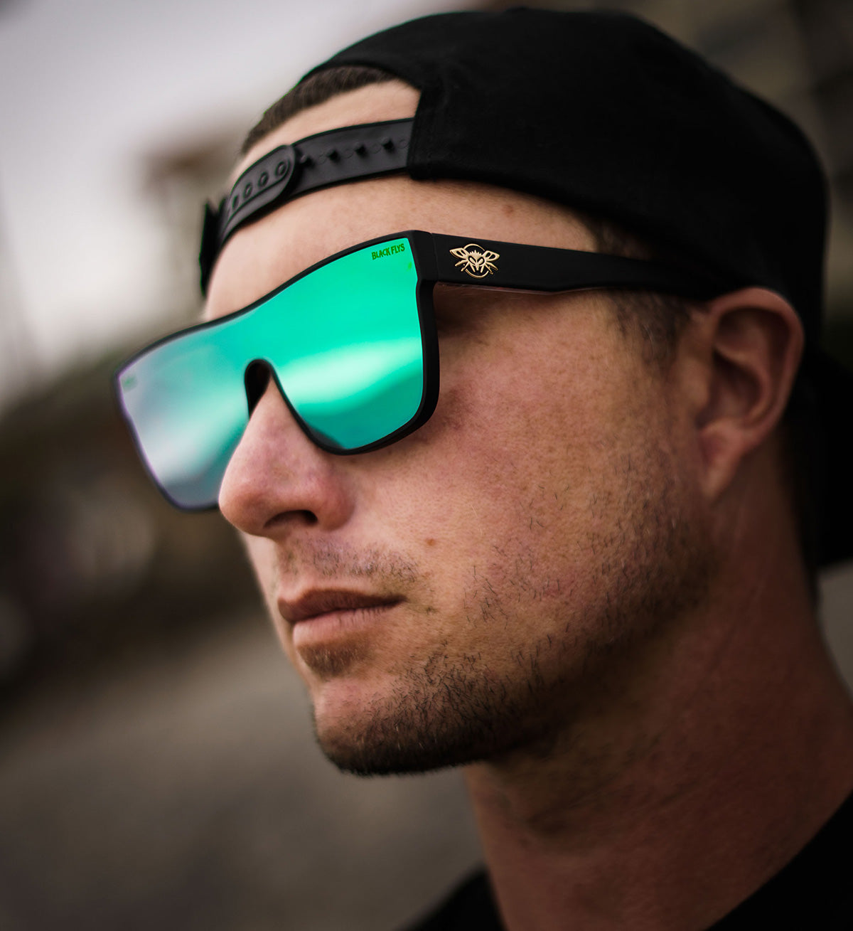 Cholohaflys Sunglasses - Shiny Black/Green