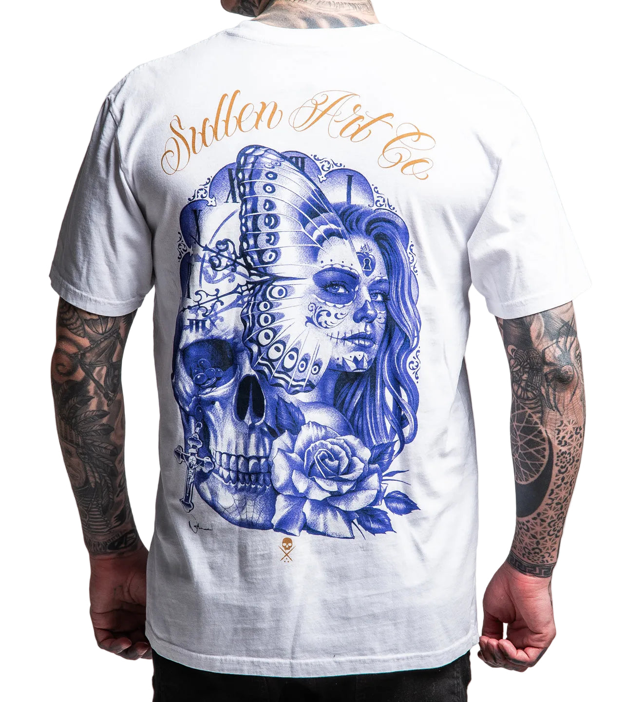 MODEL WEARING SULLEN T SHIRT
