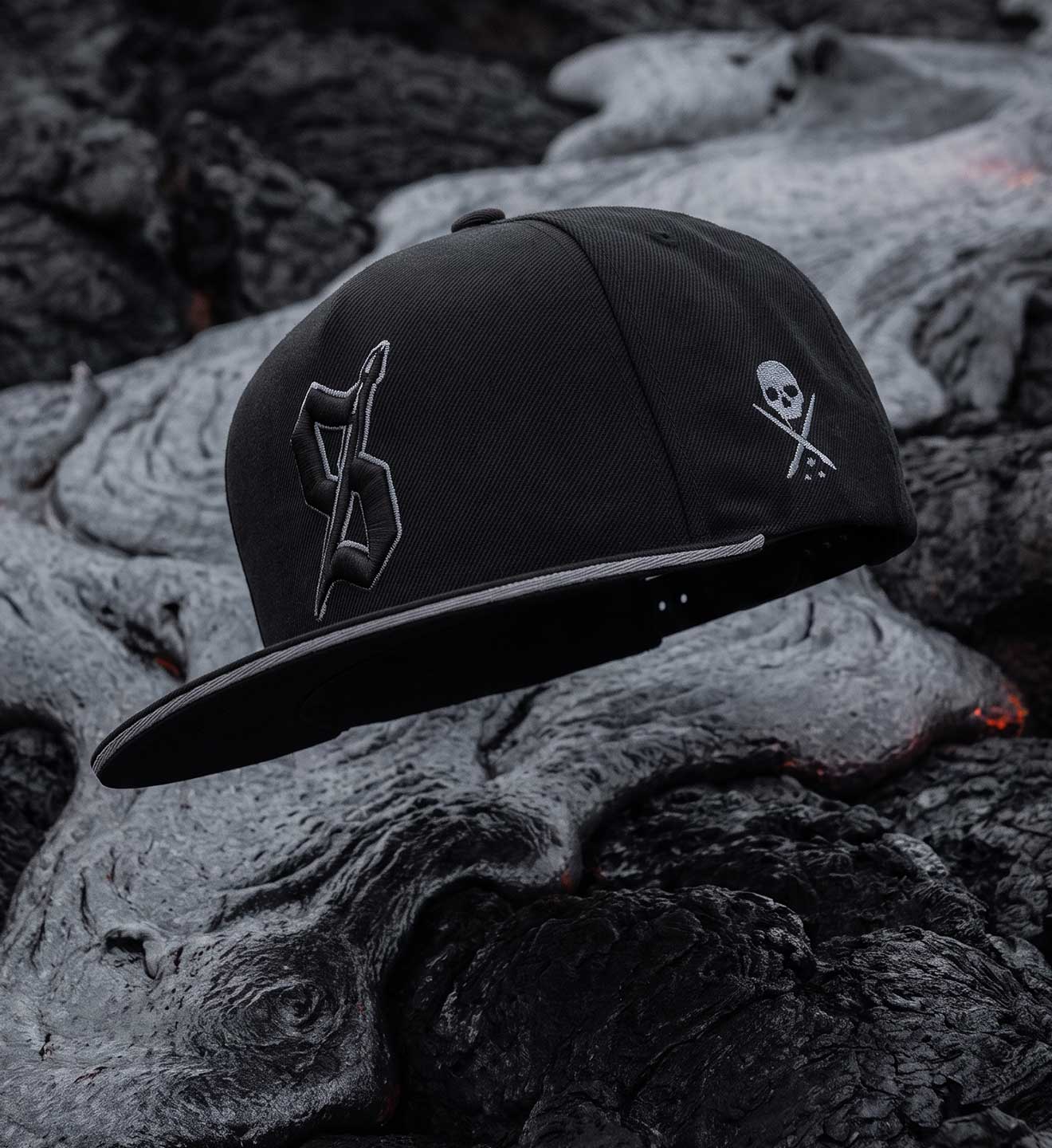 Strike Snapback - Black/Grey