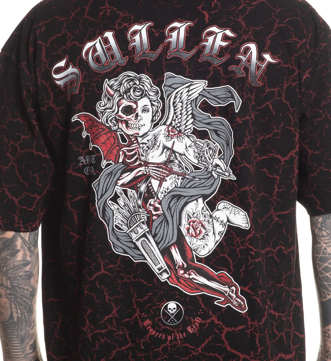 Black t-shirt with a skeleton design and 'Wullen' branding on a cracked background